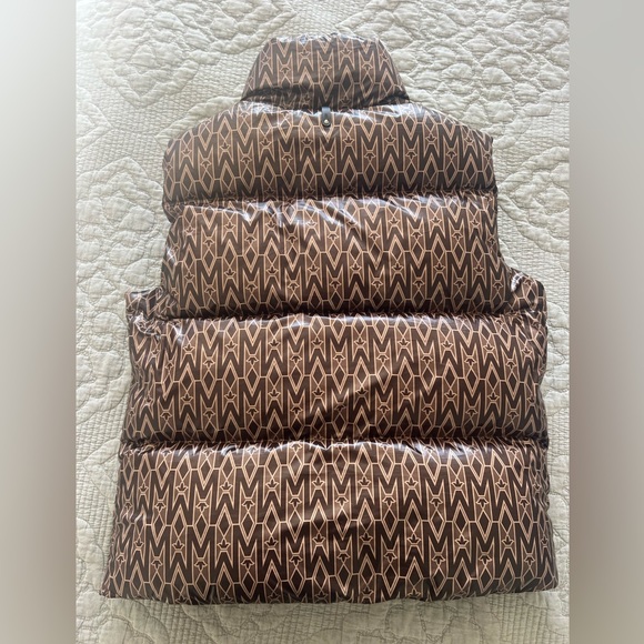 $750 MACKAGE KANE recycled down vest with funnel collar and monogram print M L - Picture 8 of 15
